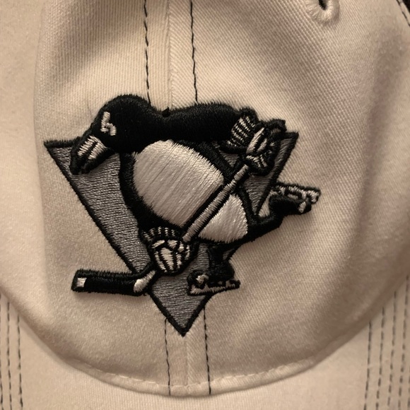 Pittsburgh Penguins baseball cap - Picture 2 of 7